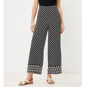 LOFT Wide Leg Pants The Pull On Black White Geometric Cropped Small Petite